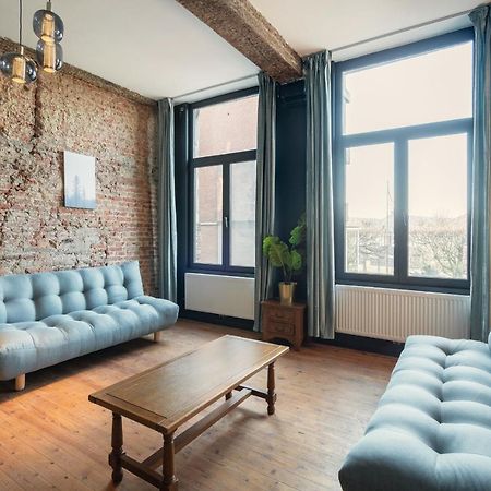 Charming Two-Bedroom River Side Apartment 安特卫普 外观 照片