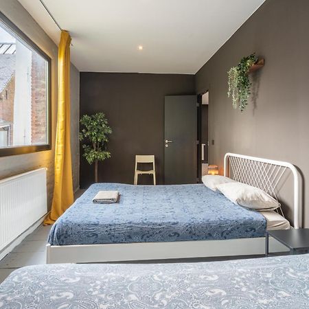 Charming Two-Bedroom River Side Apartment 安特卫普 外观 照片